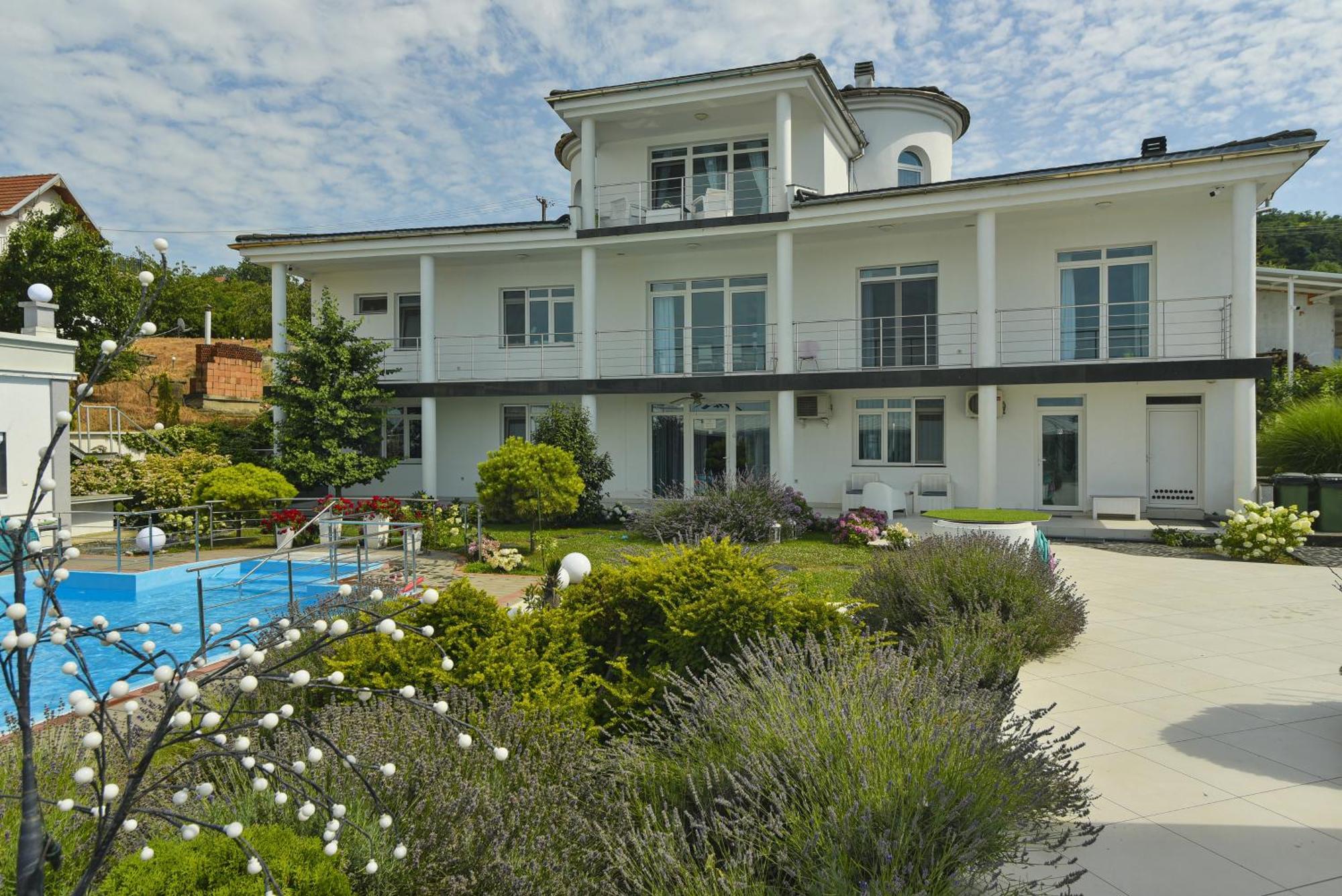 Apartments Villa Graf Smederevo Luaran gambar